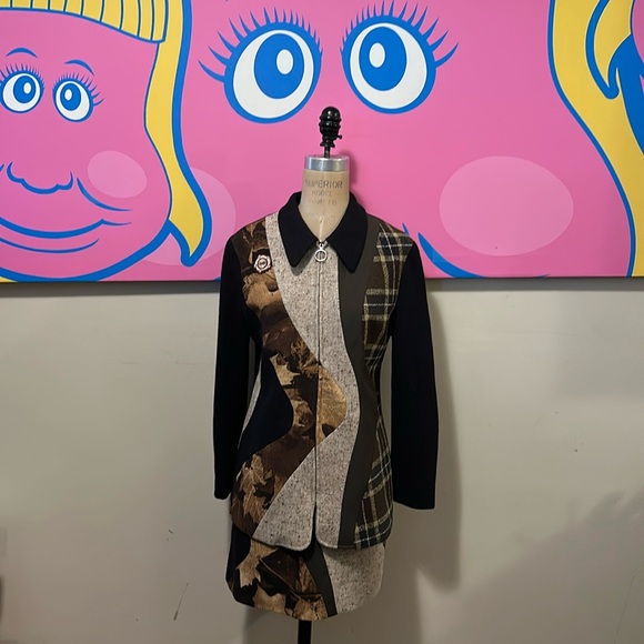 Moschino Couture cashmere wool skirt suit